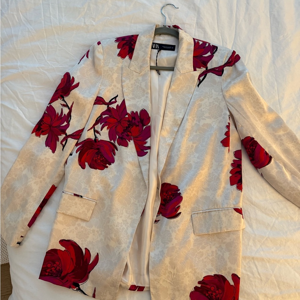 Zara Cream Blazer with Red Floral Print
